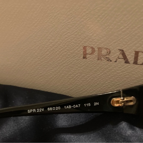 Prada SPR022V Black Butterfly Sunglasses with Case and box - Picture 5 of 12
